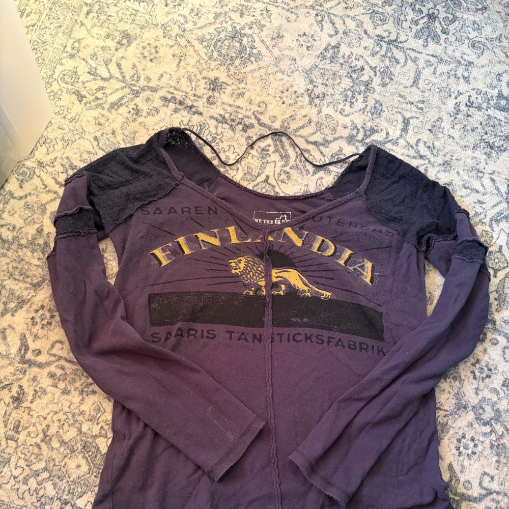 We The Free Navy Graphic Top